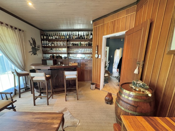 Kroonstad, 5 Bedrooms Bedrooms, ,3 BathroomsBathrooms,House,For Sale,1373
