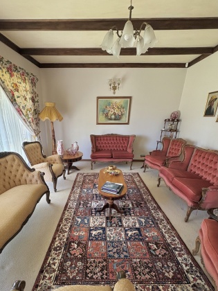 Kroonstad, 5 Bedrooms Bedrooms, ,3 BathroomsBathrooms,House,For Sale,1373