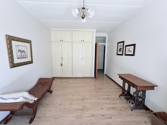 Kroonstad, 5 Bedrooms Bedrooms, ,3 BathroomsBathrooms,House,For Sale,1373