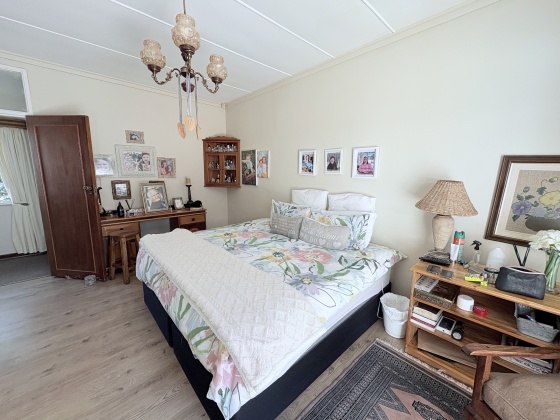 Kroonstad, 5 Bedrooms Bedrooms, ,3 BathroomsBathrooms,House,For Sale,1373