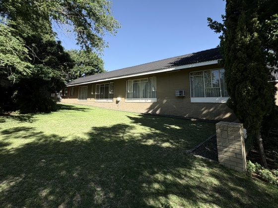 Kroonstad, 5 Bedrooms Bedrooms, ,3 BathroomsBathrooms,House,For Sale,1373