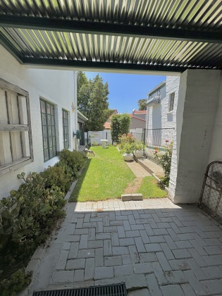 Kroonstad, 2 Bedrooms Bedrooms, ,2 BathroomsBathrooms,Townhouse,For Sale,1391