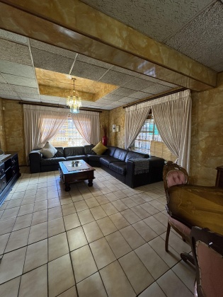 Kroonstad, 3 Bedrooms Bedrooms, ,1 BathroomBathrooms,House,For Sale,1417