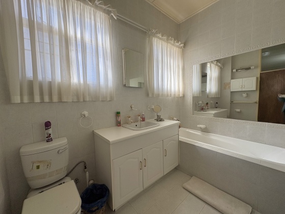 Kroonstad, 4 Bedrooms Bedrooms, ,2 BathroomsBathrooms,House,For Sale,1442
