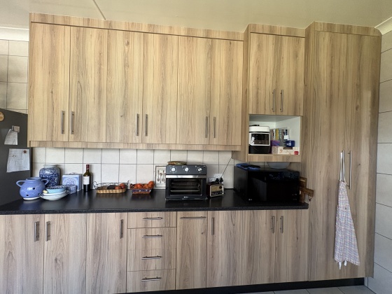 Kroonstad, 4 Bedrooms Bedrooms, ,3 BathroomsBathrooms,House,For Sale,1449