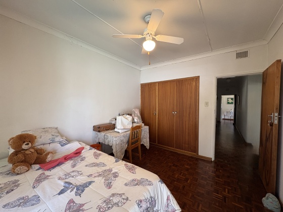 Kroonstad, 4 Bedrooms Bedrooms, ,3 BathroomsBathrooms,House,For Sale,1449