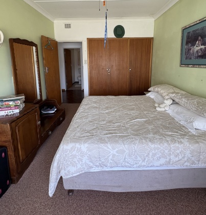 Kroonstad, 4 Bedrooms Bedrooms, ,3 BathroomsBathrooms,House,For Sale,1449