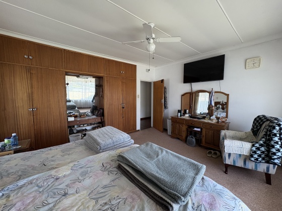 Kroonstad, 4 Bedrooms Bedrooms, ,3 BathroomsBathrooms,House,For Sale,1449