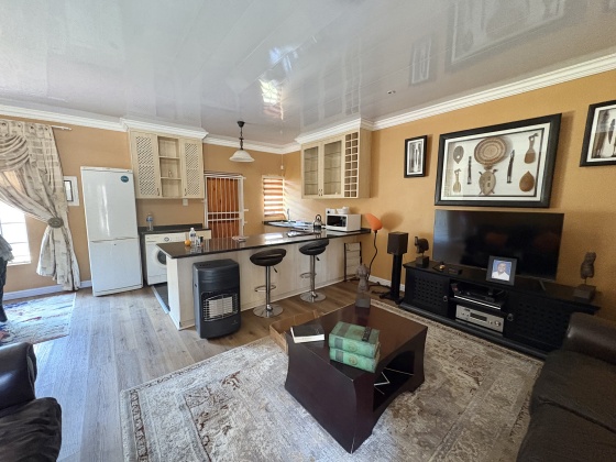 Kroonstad, 3 Bedrooms Bedrooms, ,2 BathroomsBathrooms,House,For Sale,1453