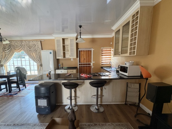 Kroonstad, 3 Bedrooms Bedrooms, ,2 BathroomsBathrooms,House,For Sale,1453