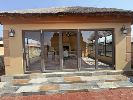 Kroonstad, 3 Bedrooms Bedrooms, ,2 BathroomsBathrooms,House,For Sale,1453