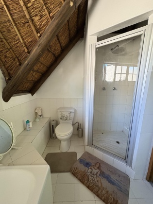 Kroonstad, 4 Bedrooms Bedrooms, ,House,For Sale,1462