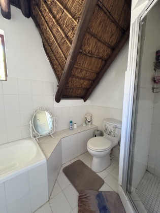 Kroonstad, 4 Bedrooms Bedrooms, ,House,For Sale,1462
