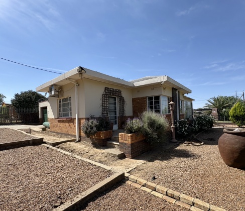 Kroonstad, 3 Bedrooms Bedrooms, ,1 BathroomBathrooms,House,For Sale,1468