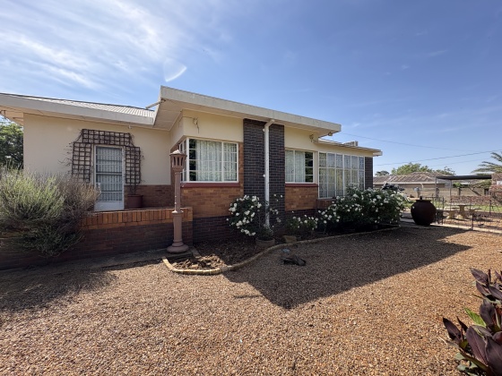 Kroonstad, 3 Bedrooms Bedrooms, ,1 BathroomBathrooms,House,For Sale,1468