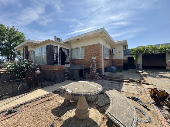 Kroonstad, 3 Bedrooms Bedrooms, ,1 BathroomBathrooms,House,For Sale,1468