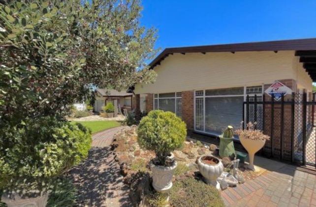 Kroonstad, 4 Bedrooms Bedrooms, ,2 BathroomsBathrooms,House,For Sale,1469