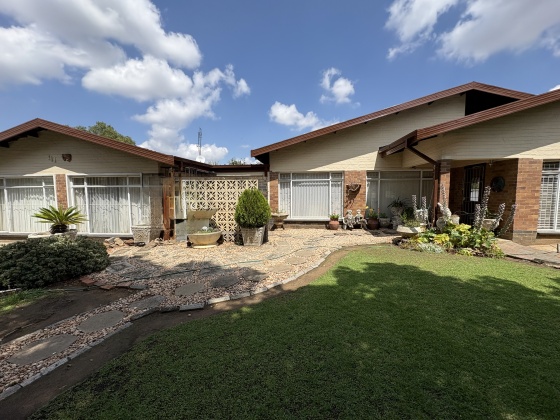 Kroonstad, 4 Bedrooms Bedrooms, ,2 BathroomsBathrooms,House,For Sale,1469