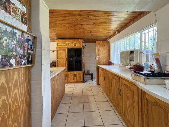 Kroonstad, 4 Bedrooms Bedrooms, ,2 BathroomsBathrooms,House,For Sale,1469