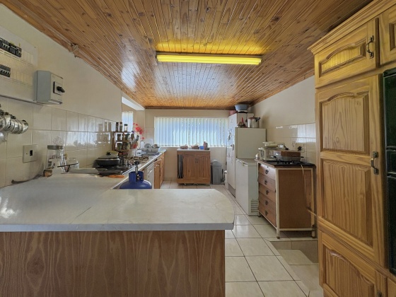 Kroonstad, 4 Bedrooms Bedrooms, ,2 BathroomsBathrooms,House,For Sale,1469