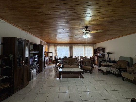 Kroonstad, 4 Bedrooms Bedrooms, ,2 BathroomsBathrooms,House,For Sale,1469