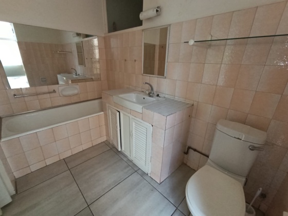 Kroonstad, 3 Bedrooms Bedrooms, ,2 BathroomsBathrooms,Townhouse,For Sale,1471