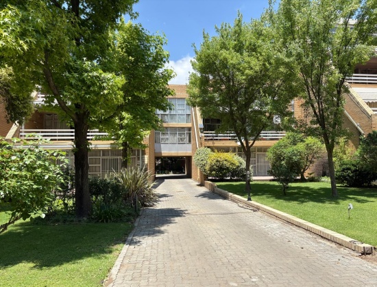 Kroonstad, 3 Bedrooms Bedrooms, ,2 BathroomsBathrooms,Townhouse,For Sale,1471