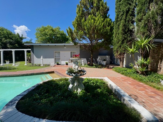 Kroonstad, 6 Bedrooms Bedrooms, ,3 BathroomsBathrooms,House,For Sale,1473