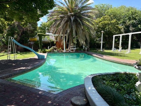 Kroonstad, 6 Bedrooms Bedrooms, ,3 BathroomsBathrooms,House,For Sale,1473