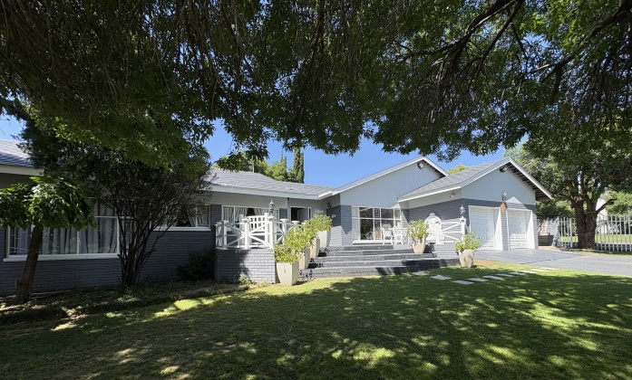 Kroonstad, 6 Bedrooms Bedrooms, ,3 BathroomsBathrooms,House,For Sale,1473