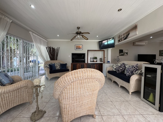 Kroonstad, 6 Bedrooms Bedrooms, ,3 BathroomsBathrooms,House,For Sale,1473