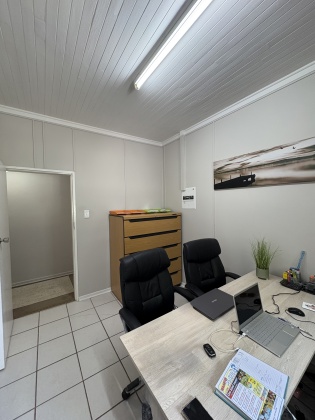 Kroonstad, 6 Bedrooms Bedrooms, ,3 BathroomsBathrooms,House,For Sale,1473