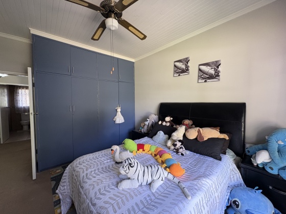 Kroonstad, 6 Bedrooms Bedrooms, ,3 BathroomsBathrooms,House,For Sale,1473