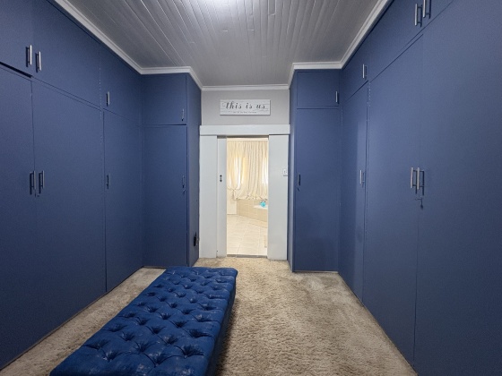 Kroonstad, 6 Bedrooms Bedrooms, ,3 BathroomsBathrooms,House,For Sale,1473