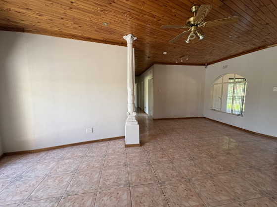 Kroonstad, 4 Bedrooms Bedrooms, 0 ,3 BathroomsBathrooms,House,For Sale,0,1488