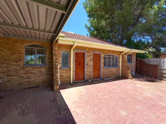 Kroonstad, 4 Bedrooms Bedrooms, 0 ,3 BathroomsBathrooms,House,For Sale,0,1488