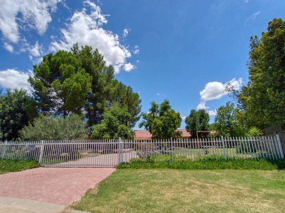 Kroonstad, 4 Bedrooms Bedrooms, 0 ,3 BathroomsBathrooms,House,For Sale,0,1488