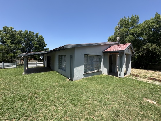 Kroonstad, 3 Bedrooms Bedrooms, ,2 BathroomsBathrooms,House,For Sale,1489
