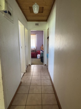 Kroonstad, 3 Bedrooms Bedrooms, ,2 BathroomsBathrooms,House,For Sale,1489