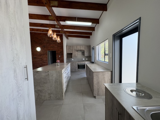 Kroonstad, 3 Bedrooms Bedrooms, ,2 BathroomsBathrooms,House,For Sale,1493