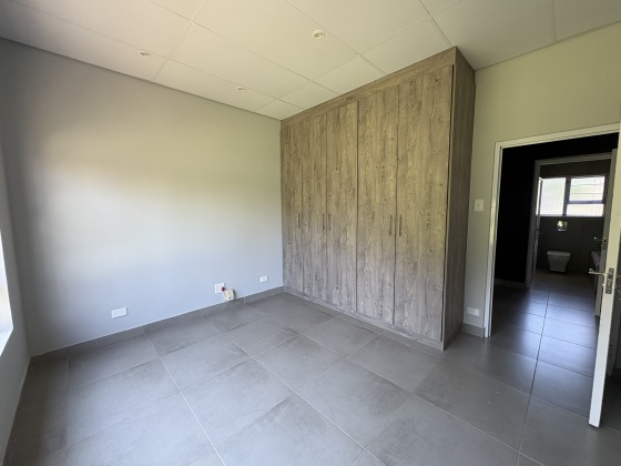 Kroonstad, 3 Bedrooms Bedrooms, ,2 BathroomsBathrooms,House,For Sale,1493