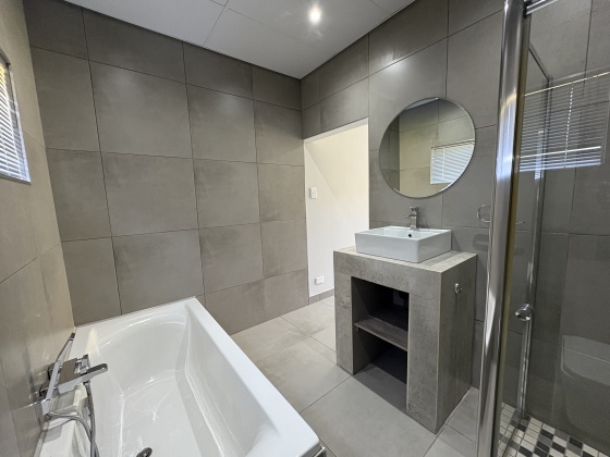 Kroonstad, 3 Bedrooms Bedrooms, ,2 BathroomsBathrooms,House,For Sale,1493