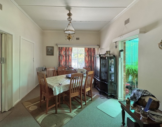 Kroonstad, 4 Bedrooms Bedrooms, ,2 BathroomsBathrooms,House,For Sale,1494