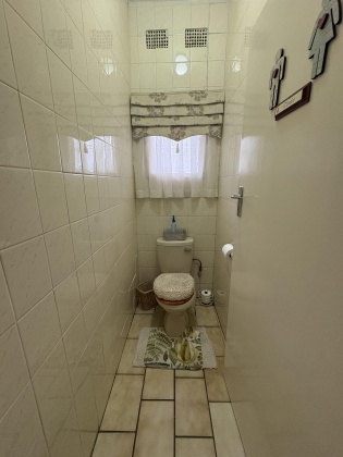 Kroonstad, 3 Bedrooms Bedrooms, ,2 BathroomsBathrooms,House,For Sale,1496