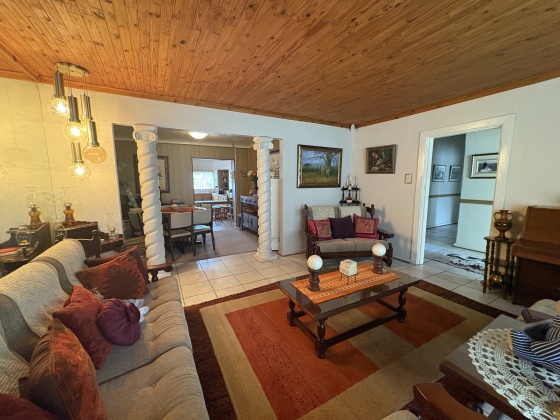 Kroonstad, 3 Bedrooms Bedrooms, ,2 BathroomsBathrooms,House,For Sale,1496