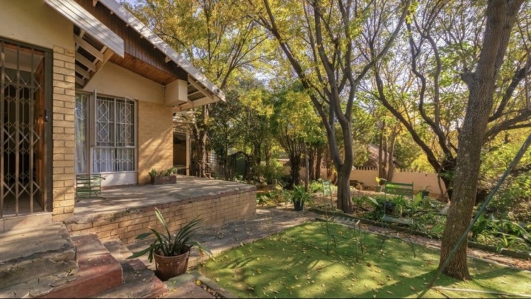Kroonstad, 4 Bedrooms Bedrooms, ,2 BathroomsBathrooms,House,For Sale,1498