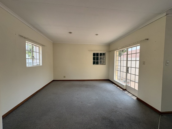 3 Bedrooms Bedrooms, 0 ,2 BathroomsBathrooms,Townhouse,For Sale,0,1500