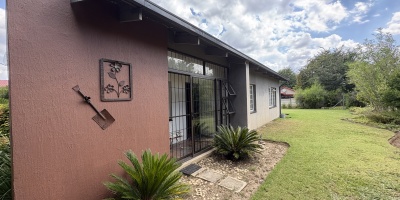 Kroonstad, 3 Bedrooms Bedrooms, ,2 BathroomsBathrooms,House,For Sale,1504