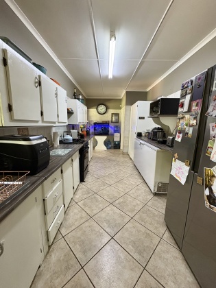 5 Bedrooms Bedrooms, 0 ,4 BathroomsBathrooms,House,For Sale,0,1510