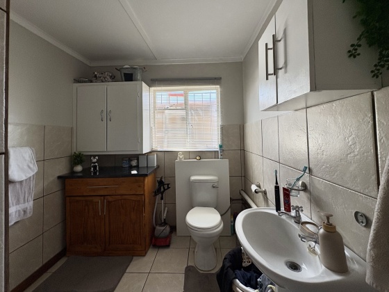 5 Bedrooms Bedrooms, 0 ,4 BathroomsBathrooms,House,For Sale,0,1510